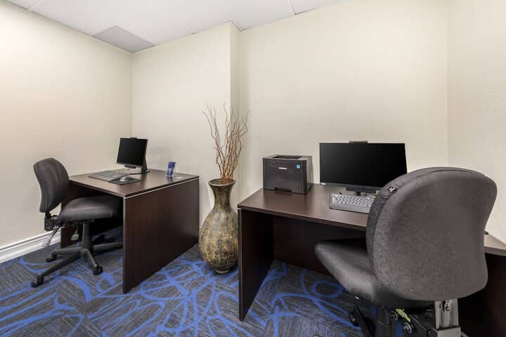 Business Center 39 of 46
